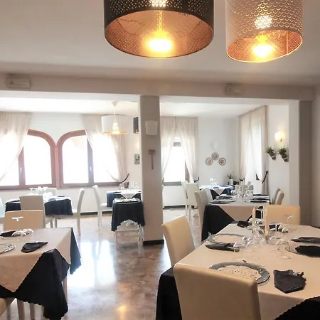 Oda ve Kahvaltı Ristorante Sensole Sulzano